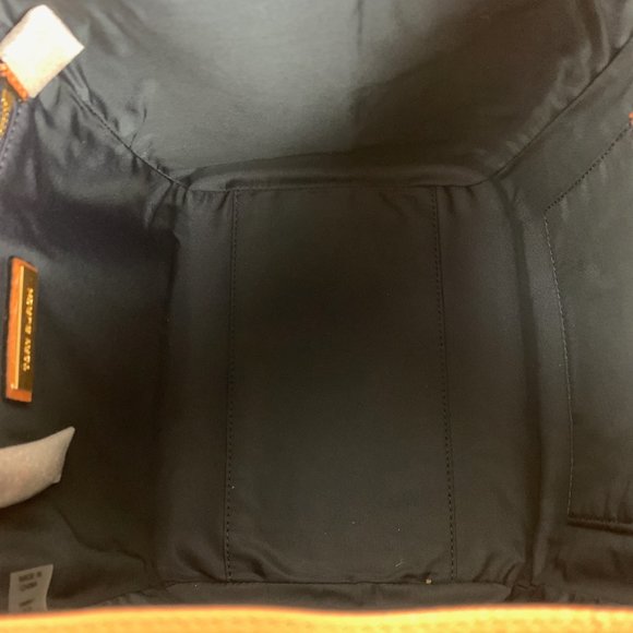 New Tory Burch Half Moon Leather Satchel - Picture 8 of 8